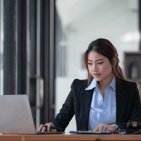 Lawyer using certified legal translation services in New York for court document submissions, meeting all legal requirements.